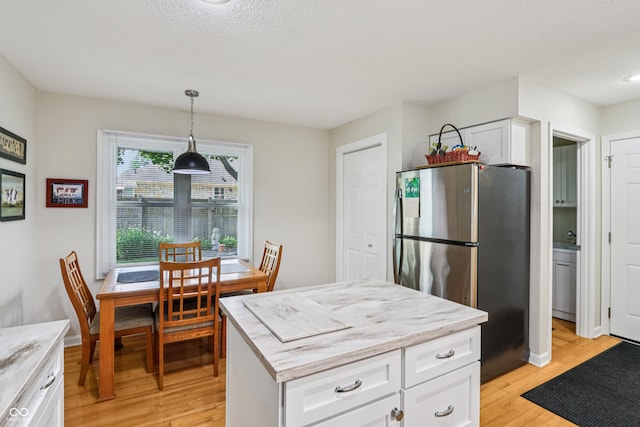 734 Johnson Dr, Carmel, IN 46033 - photo 19
