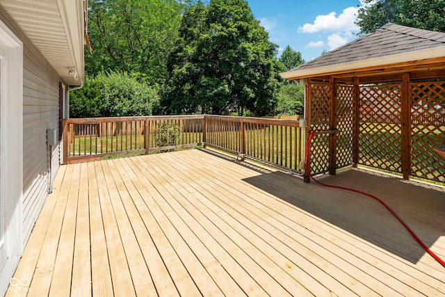 1044 Miller St, Clinton, IN 47842 - view of wooden terrace