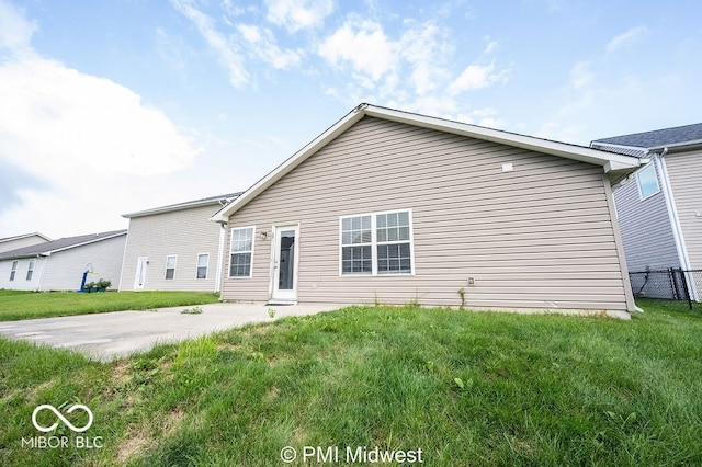 19496 Prairie Crossing Dr, Noblesville, IN 46062 - photo 3
