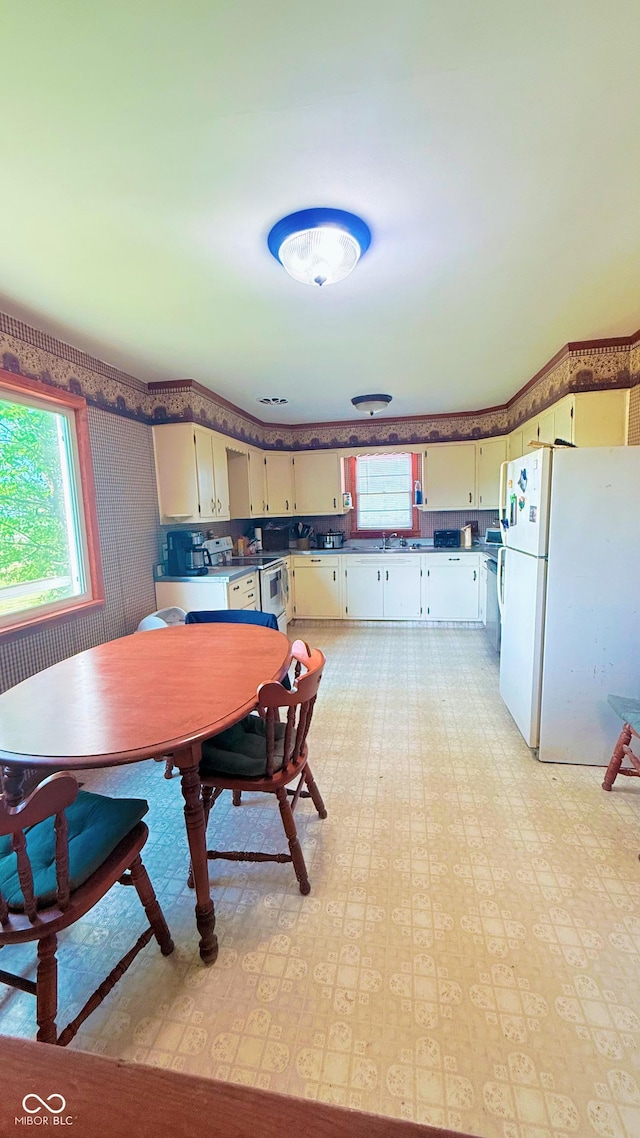 5964 E 250 N, Greenfield, IN 46140 - view of dining room