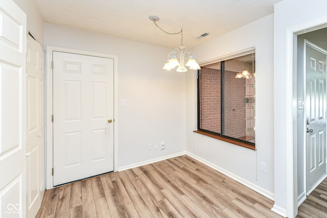 2078 Oak Run N Dr, Indianapolis, IN 46260 - photo 12