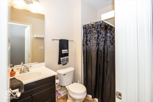 15540 Provincial Ln, Fishers, IN 46040 - bathroom with vanity and a shower with curtain