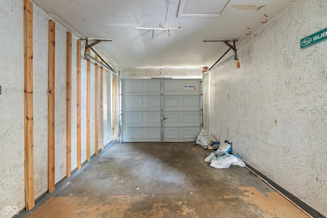 1108 Warwick Dr, New Whiteland, IN 46184 - view of garage