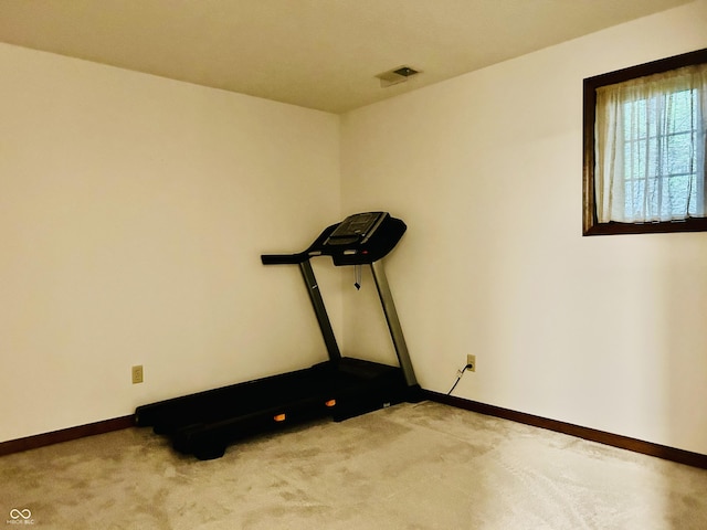 8413 Catamaran Dr, Indianapolis, IN 46236 - workout area featuring light carpet