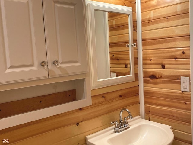 945 E Worthsville Rd, Greenwood, IN 46143 - bathroom featuring a sink
