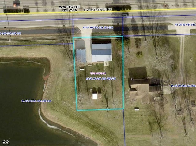 945 E Worthsville Rd, Greenwood, IN 46143 - aerial map of property and surrounding area with property boundaries highlighted