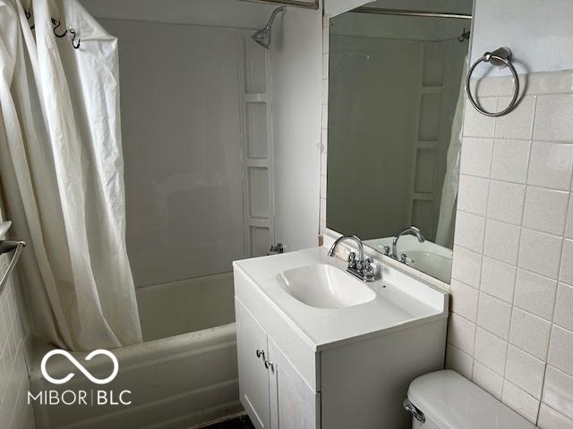 318 N Sherman Dr, Indianapolis, IN 46201 - photo 16