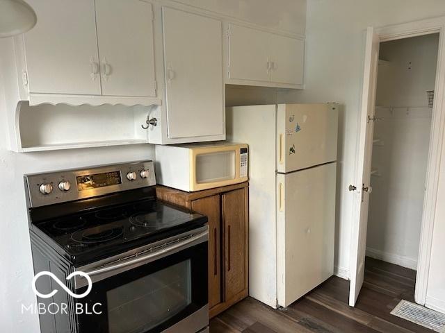 318 N Sherman Dr, Indianapolis, IN 46201 - photo 11