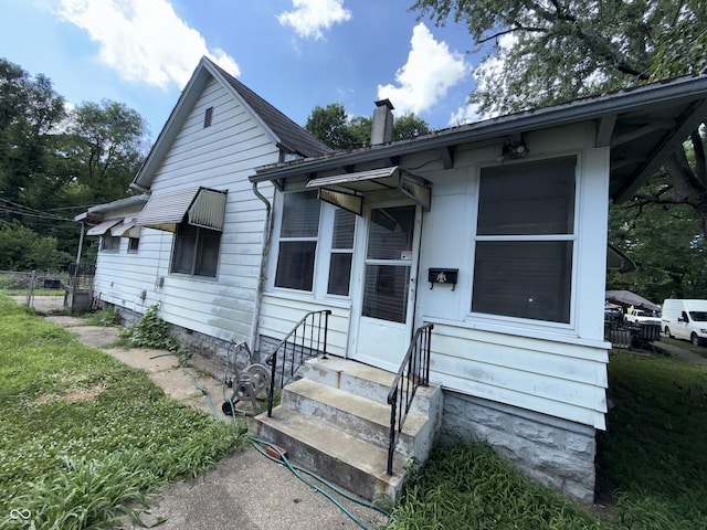 726 N 14th 1/2 St, Terre Haute, IN 47807 - photo 2