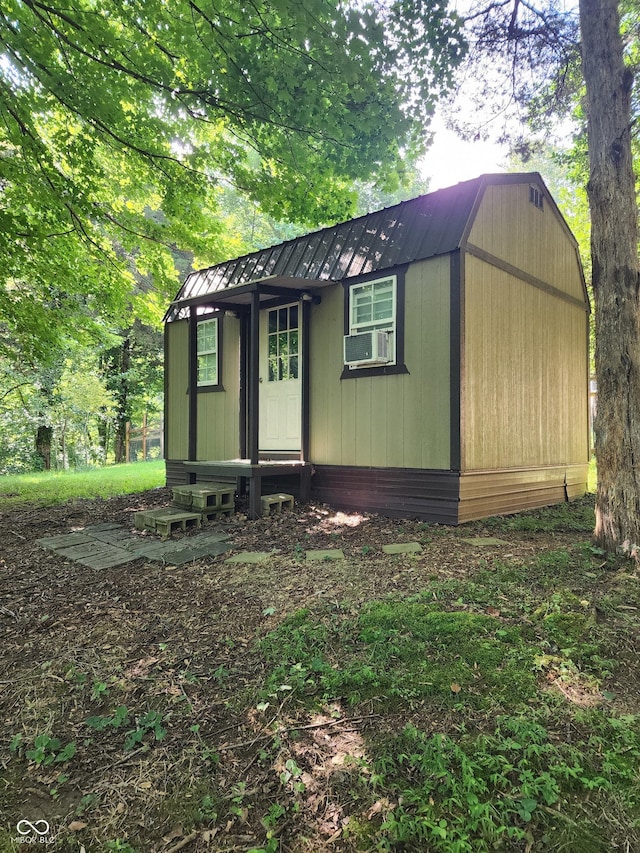 6774 S Becks Grove Rd, Freetown, IN 47235 - view of outdoor structure featuring cooling unit