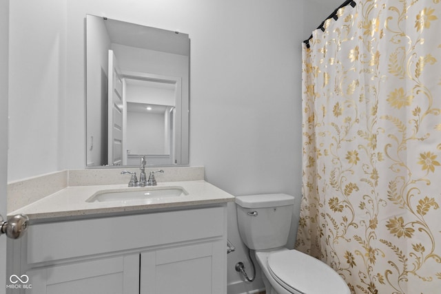 7265 Governors Row, Avon, IN 46123 - bathroom with vanity and a shower with curtain