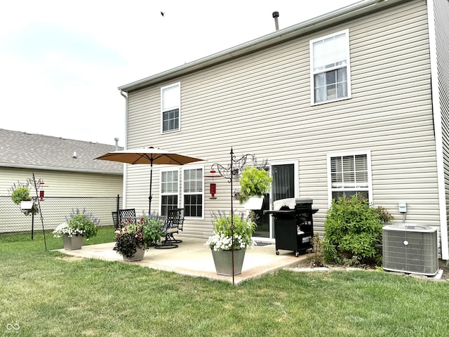 6309 Monteo Dr, Indianapolis, IN 46217 - rear view of property with a patio