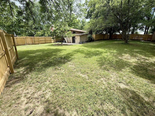 910 Ranch Rd, Connersville, IN 47331 - view of fenced backyard