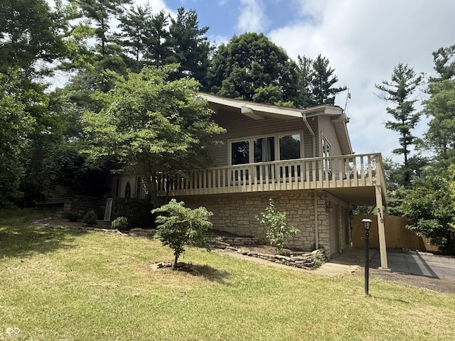 910 Ranch Rd, Connersville, IN 47331 - view of front of house featuring a wooden deck