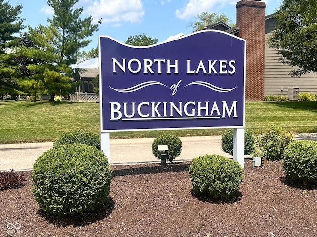 5720 Bayside Dr, Fort Wayne, IN 46815 - community sign featuring a yard