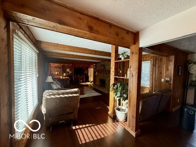 888 Briarwood Dr, Greenwood, IN 46142 - photo 30