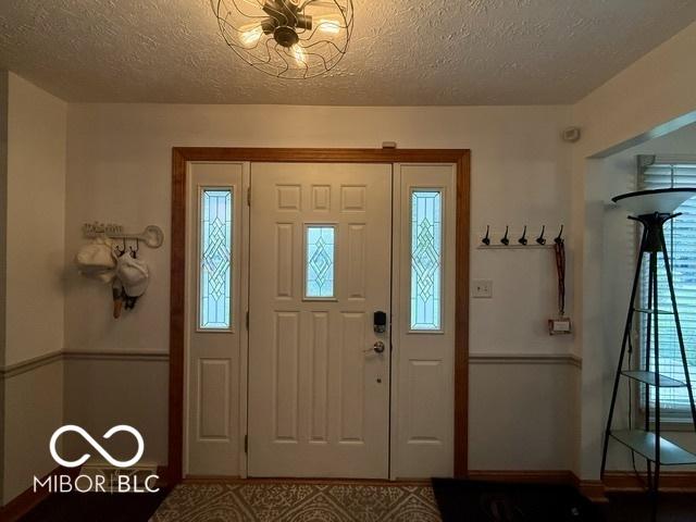 888 Briarwood Dr, Greenwood, IN 46142 - photo 27
