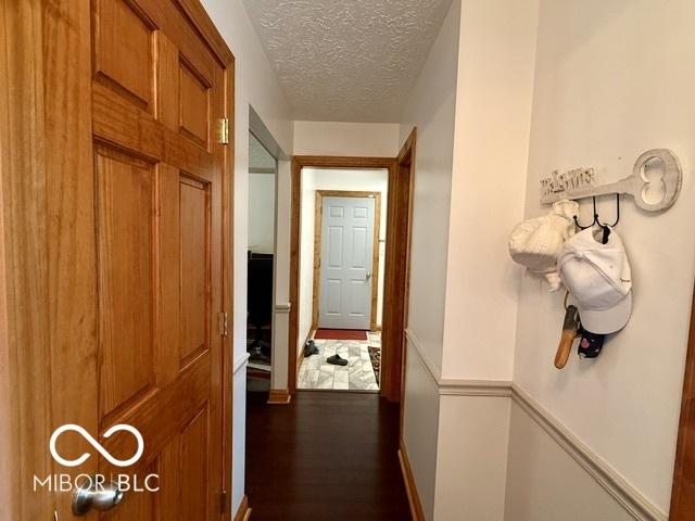 888 Briarwood Dr, Greenwood, IN 46142 - photo 47