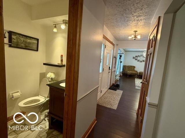 888 Briarwood Dr, Greenwood, IN 46142 - photo 46
