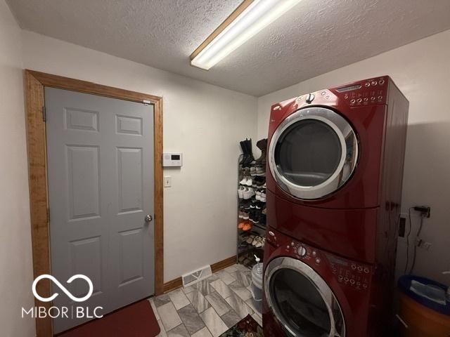 888 Briarwood Dr, Greenwood, IN 46142 - photo 71