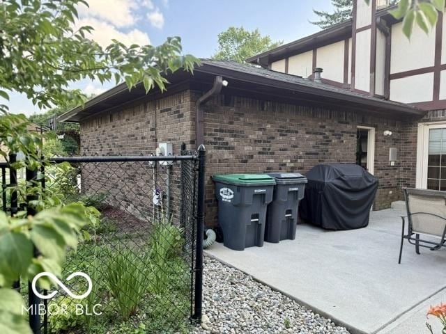 888 Briarwood Dr, Greenwood, IN 46142 - photo 13