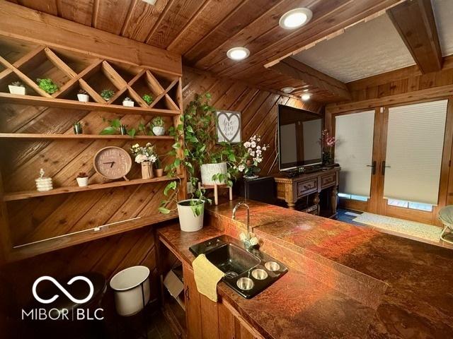 888 Briarwood Dr, Greenwood, IN 46142 - photo 33