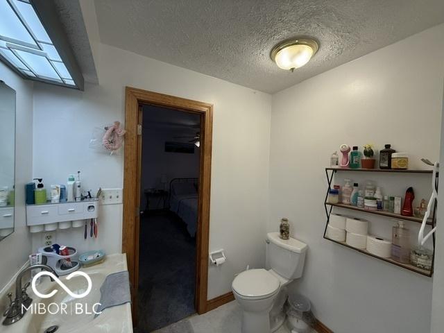 888 Briarwood Dr, Greenwood, IN 46142 - photo 62
