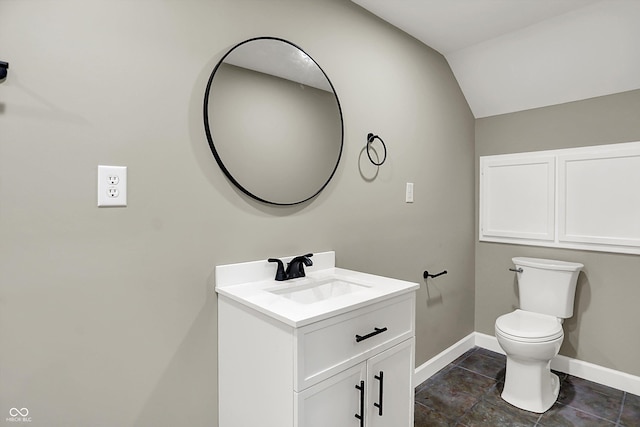 7131 Nile Ridge Ct, Indianapolis, IN 46236 - half bath with vanity and lofted ceiling