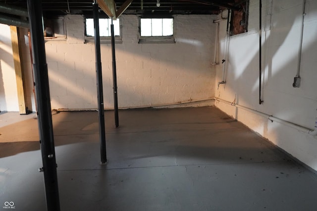 3554 N Illinois St, Indianapolis, IN 46208 - view of below grade area