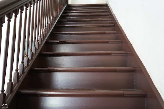 3554 N Illinois St, Indianapolis, IN 46208 - view of stairs
