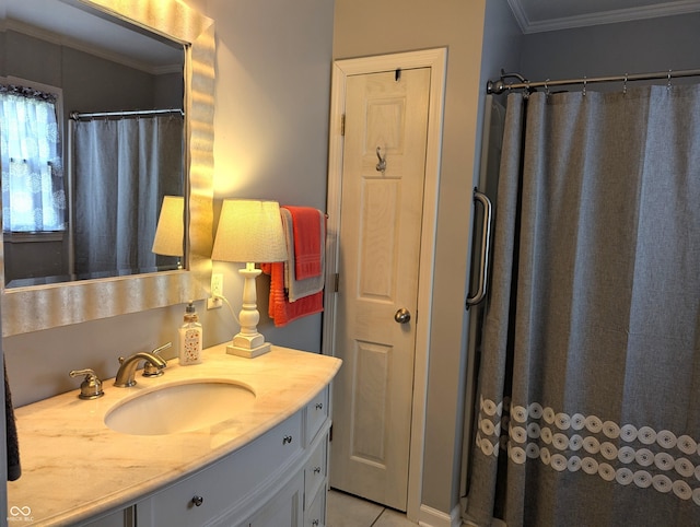 3236 Spruce St, Columbus, IN 47203 - full bathroom with crown molding, vanity, and curtained shower