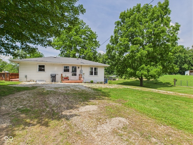 5282 W 900 N, Frankton, IN 46044 - back of property with a wooden deck