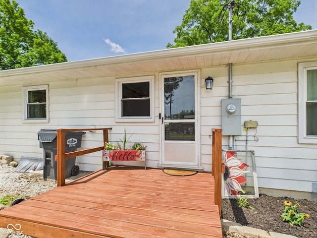 5282 W 900 N, Frankton, IN 46044 - view of deck