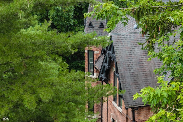 5631 University Ave, Indianapolis, IN 46219 - aerial view of property and surrounding area