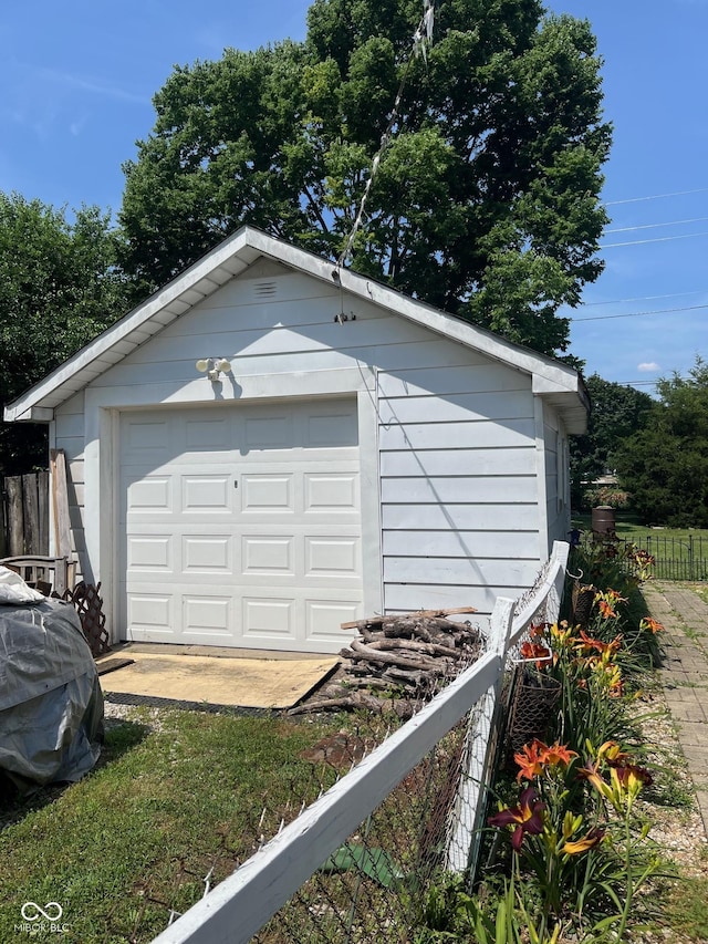 1650 N Tibbs Ave, Indianapolis, IN 46222 - photo 2