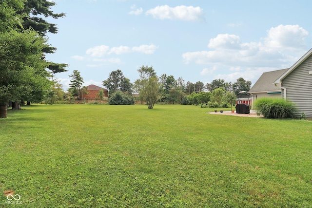 151 S St, Southport, IN 46227 - view of grassy yard