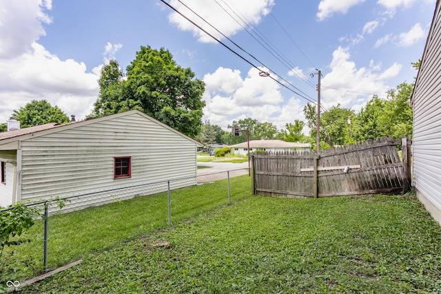 4880 N Katherine Dr, Indianapolis, IN 46226 - view of yard
