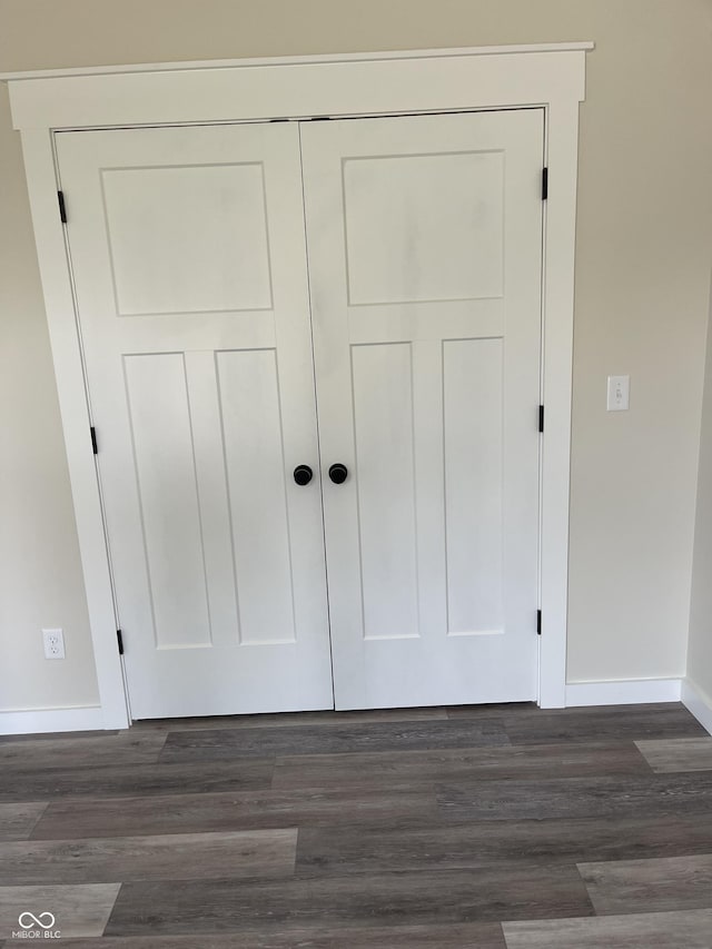 842 E Nutter St, Martinsville, IN 46151 - detailed view of baseboards and wood finished floors
