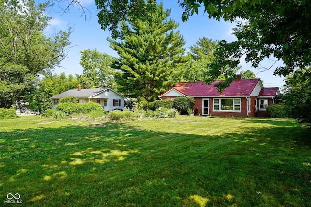 4 Kentwood Dr, Greencastle, IN 46135 - view of green lawn