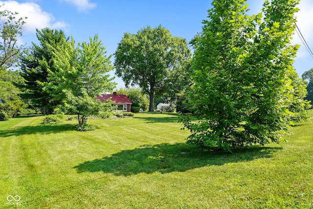4 Kentwood Dr, Greencastle, IN 46135 - view of green lawn