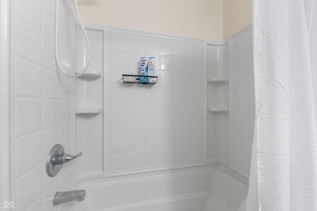 546 Greenwood Trace Dr, Whiteland, IN 46184 - bathroom with shower / bath combo with shower curtain