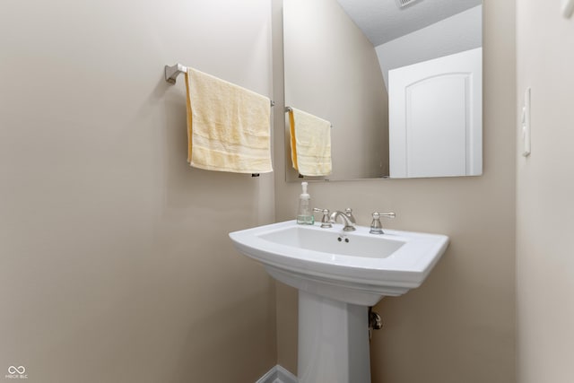 546 Greenwood Trace Dr, Whiteland, IN 46184 - bathroom featuring a sink