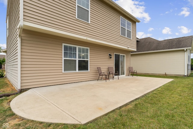 546 Greenwood Trace Dr, Whiteland, IN 46184 - rear view of house with a patio area and a lawn