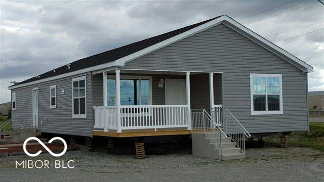 160 Lazy River Pl, Cloverdale, IN 46120 - view of front of home featuring covered porch