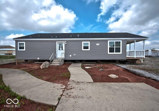 160 Lazy River Pl, Cloverdale, IN 46120 - back of property with entry steps