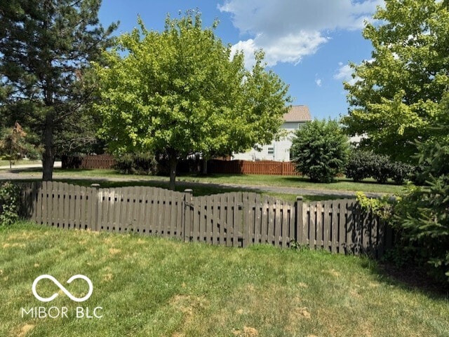 5411 Drum Rd, Indianapolis, IN 46216 - photo 23