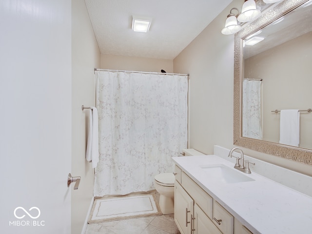11668 Victoria Ct, Carmel, IN 46033 - full bath with vanity and curtained shower