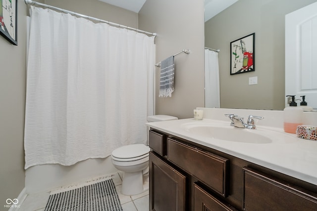 801 Oaklawn Dr, Westfield, IN 46074 - full bath with vanity, tile patterned flooring, and shower / bath combo