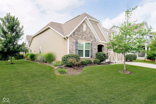 801 Oaklawn Dr, Westfield, IN 46074 - craftsman-style house featuring stone siding and a front yard