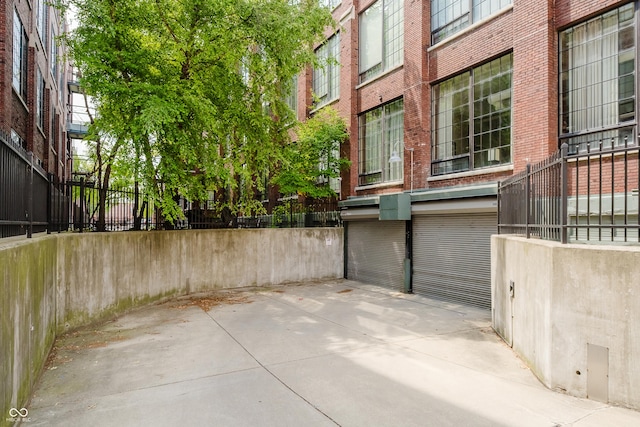 624 E Walnut St Unit 26, Indianapolis, IN 46204 - view of patio / terrace